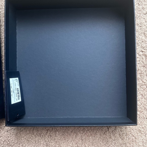 Saint Laurent Box - Picture 3 of 4